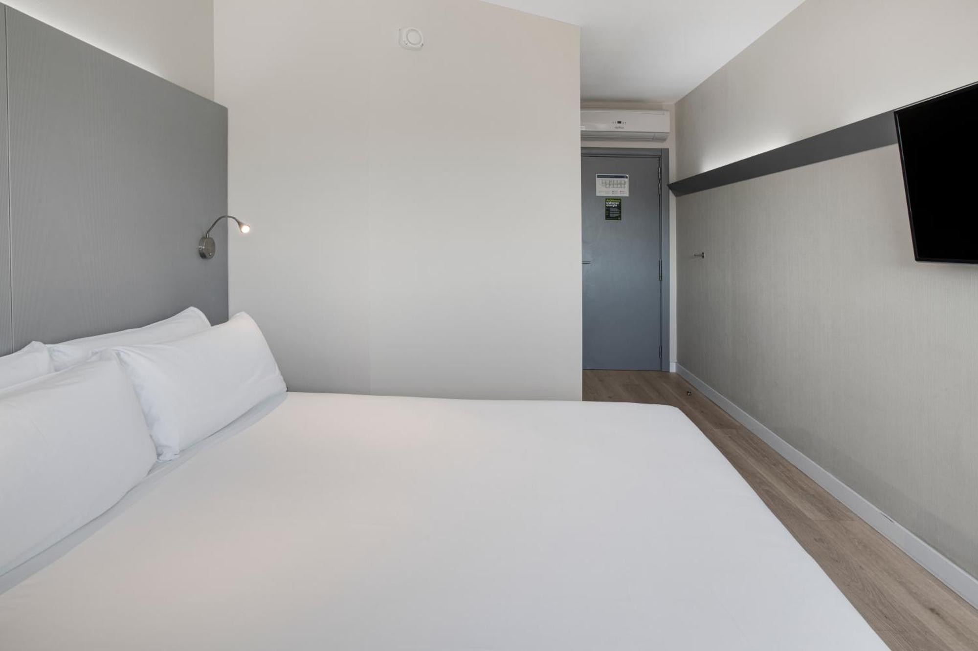 B&B Hotel Figueres Figueres  Zewnętrze zdjęcie