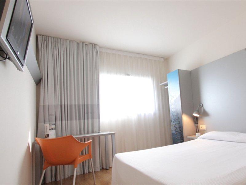 B&B Hotel Figueres Figueres  Zewnętrze zdjęcie